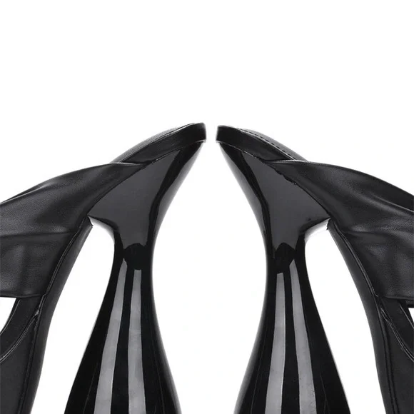 Black Platform Mule Heels with Sculptural Design - Picture 4 of 4